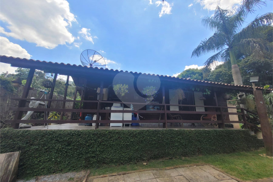 Casa à venda com 2 suítes no condomínio Alpes da Cantareira, Mairiporã - SP