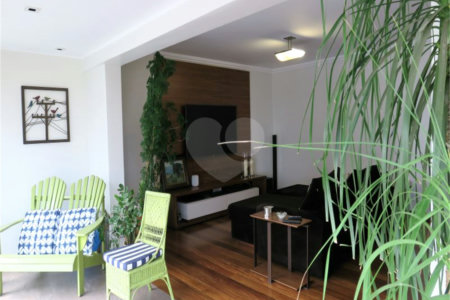 Apartamento à venda com 4 quartos, sendo 3 suítes,  em Jardim Monte Kemel, São Paulo, SP