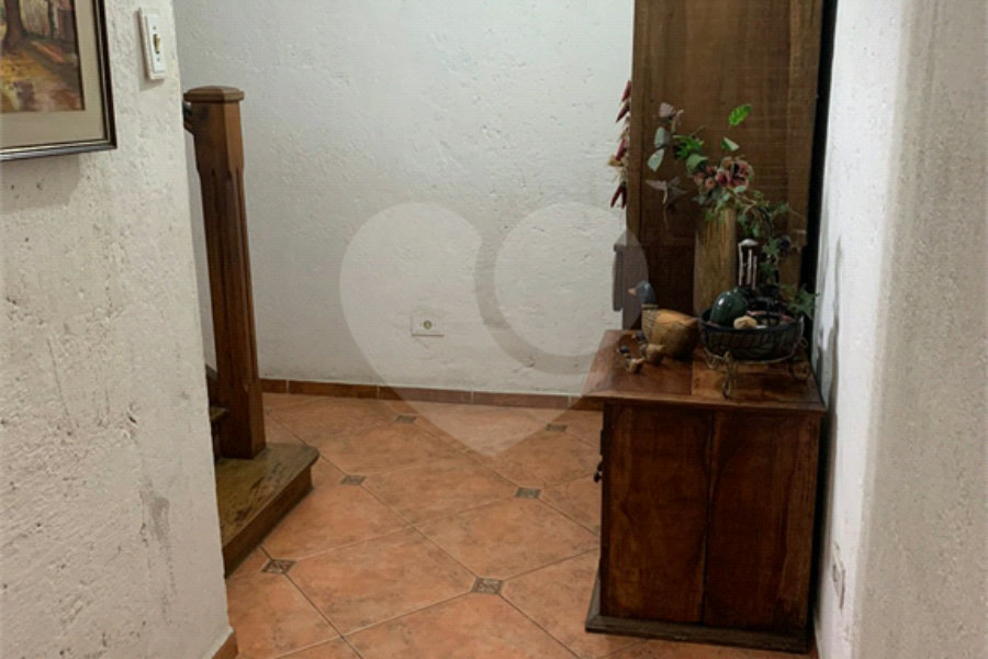 Sobrado à venda com 4 suítes em Tremembé, São Paulo, SP