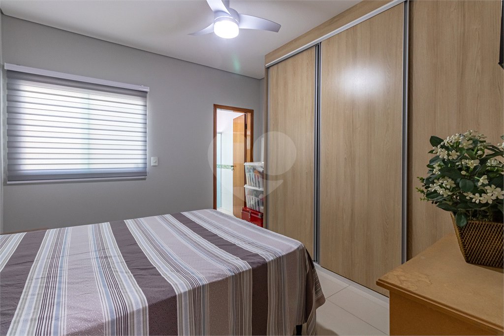 Sobrado à venda com 4 quartos, sendo 3 suítes, em Parada Inglesa, São Paulo, SP