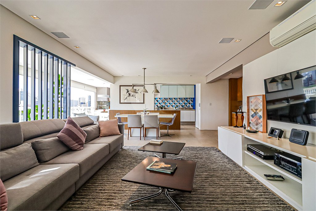 Apartamento à venda com 3 suítes em Vila Mariana, São Paulo, SP