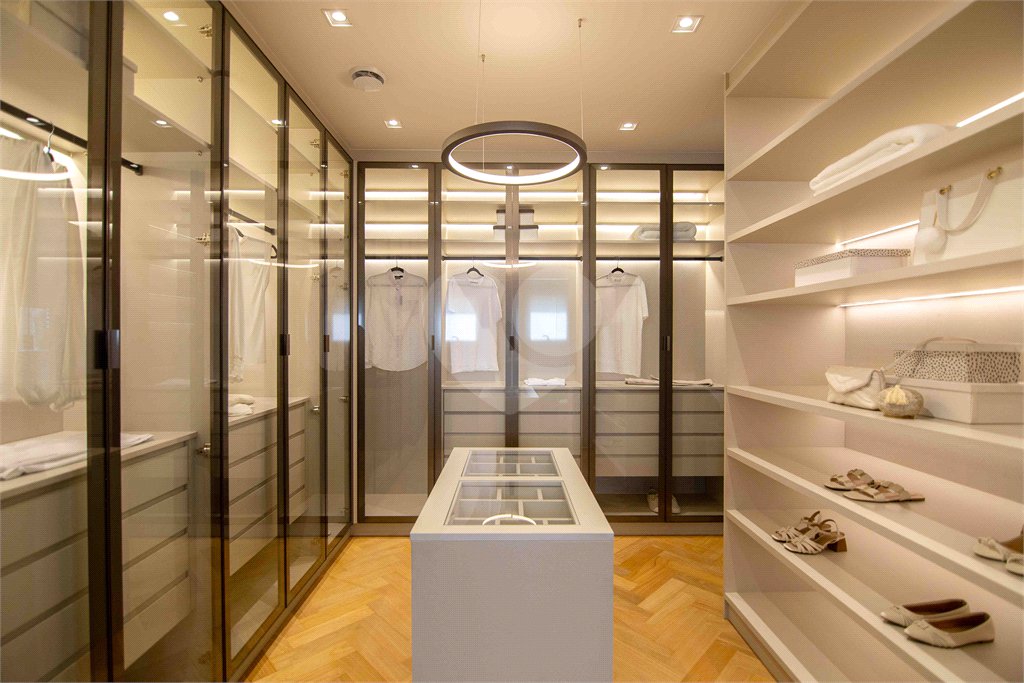 Apartamento à venda com 4 suítes em Moema, São Paulo, SP