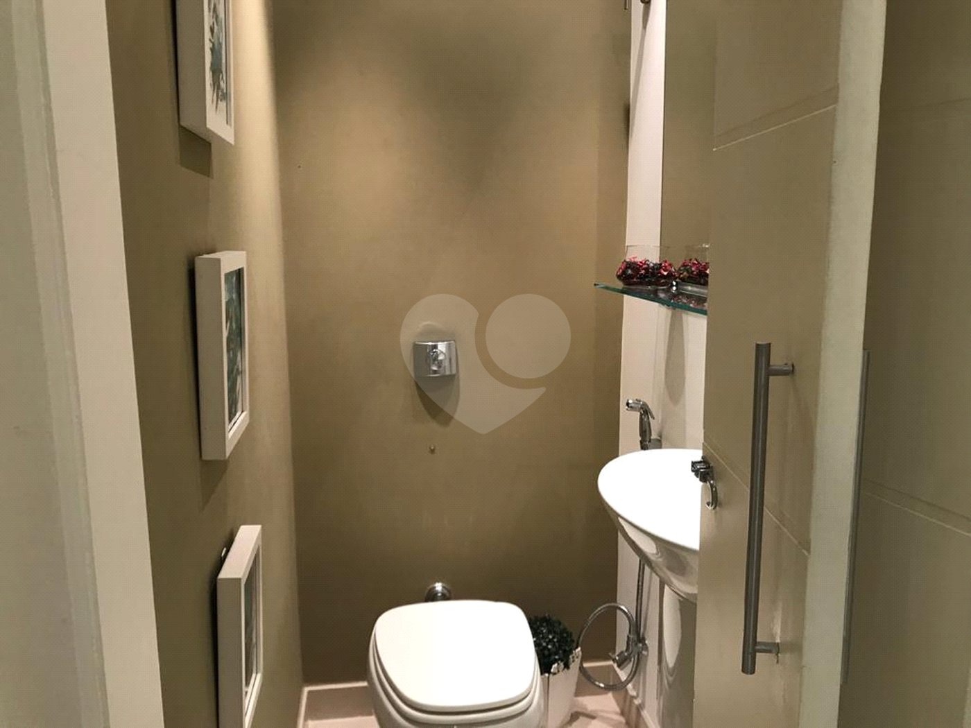 Casa à venda com 2 suítes no condomínio Vilagio Viccino, São Paulo - SP