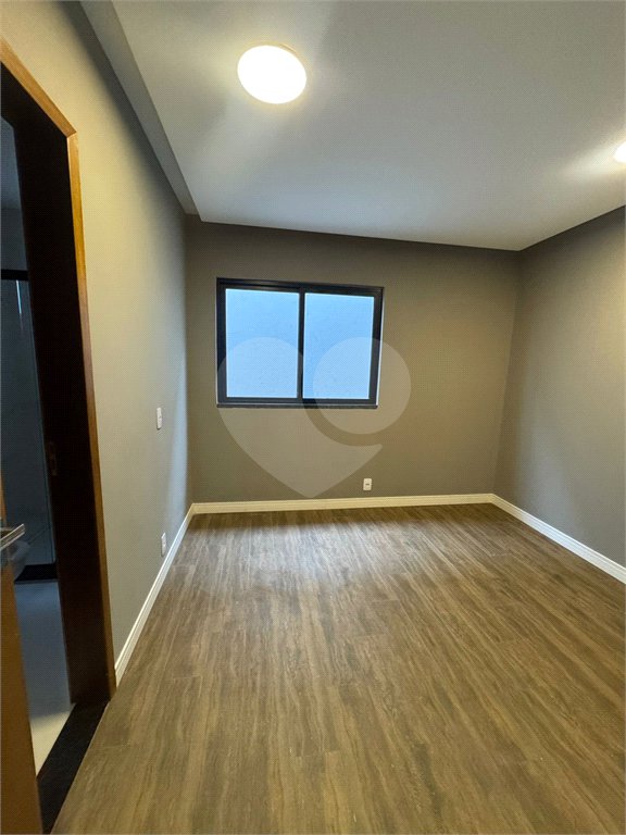 Casa à venda com 5 quartos, sendo 4 suítes, no condomínio Grand Park, Rio de Janeiro - RJ