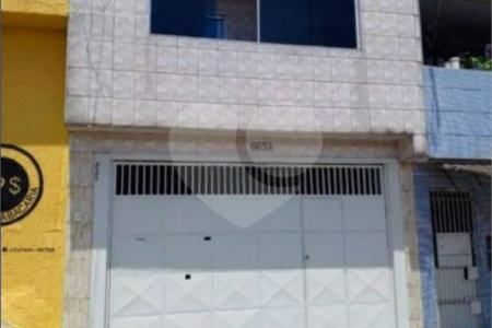 Sobrado à venda com 4 quartos em Cidade Kemel, Poá, SP