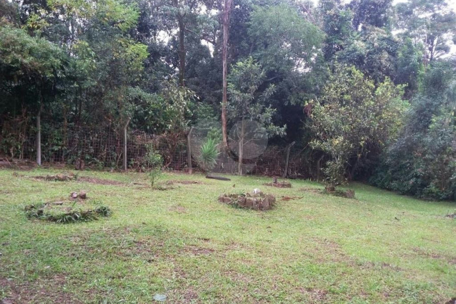 Casa Térrea à venda com 3 quartos, sendo 1 suíte, em Santa Inês, Caieiras, SP