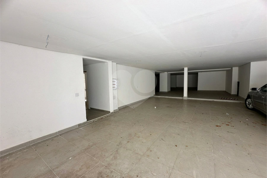 Casa à venda com 4 suítes no condomínio Villaggio Houda, São Paulo - SP