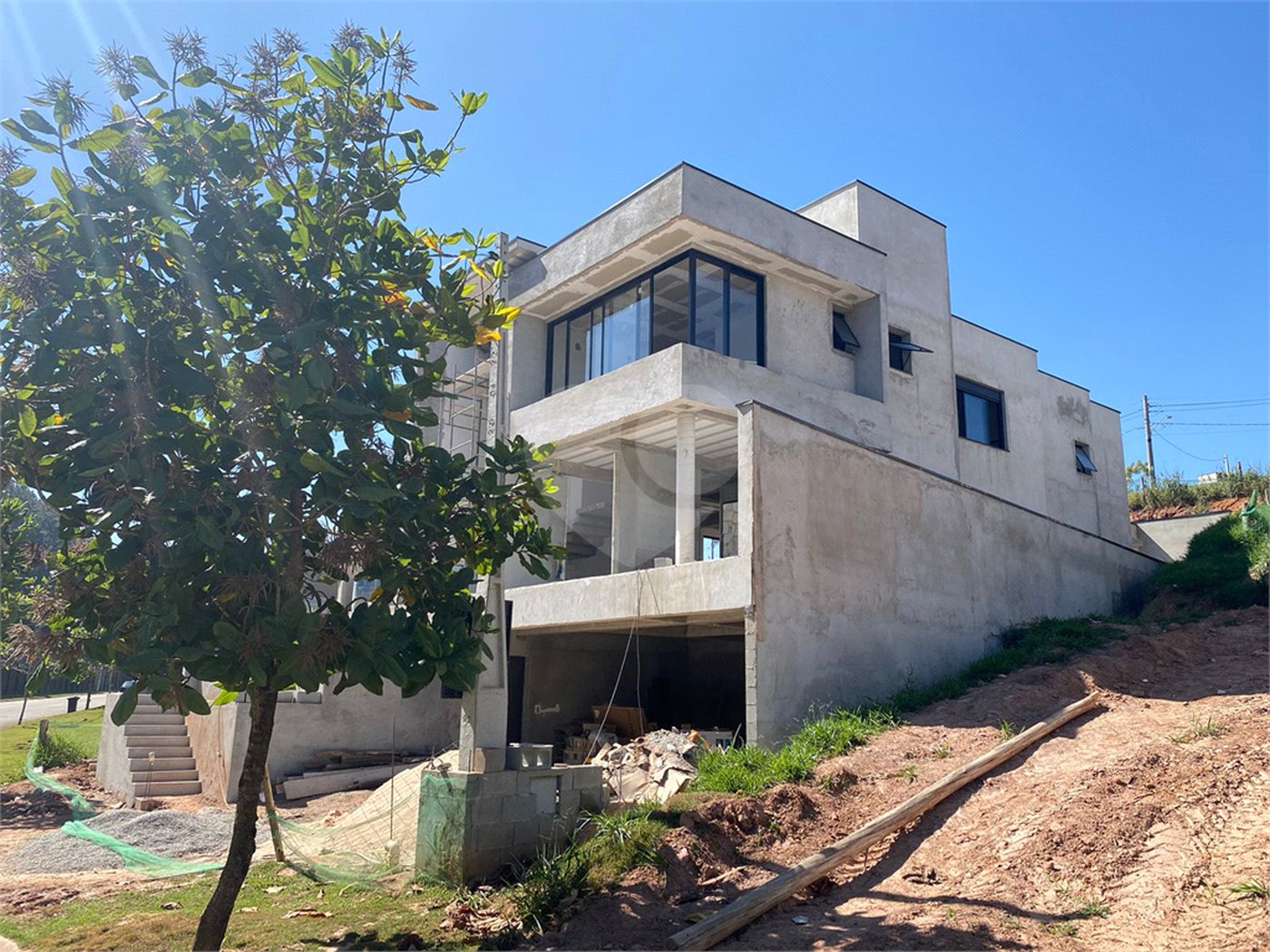 Casa à venda com 3 suítes em Residencial Granja Anita, Mogi das Cruzes, SP
