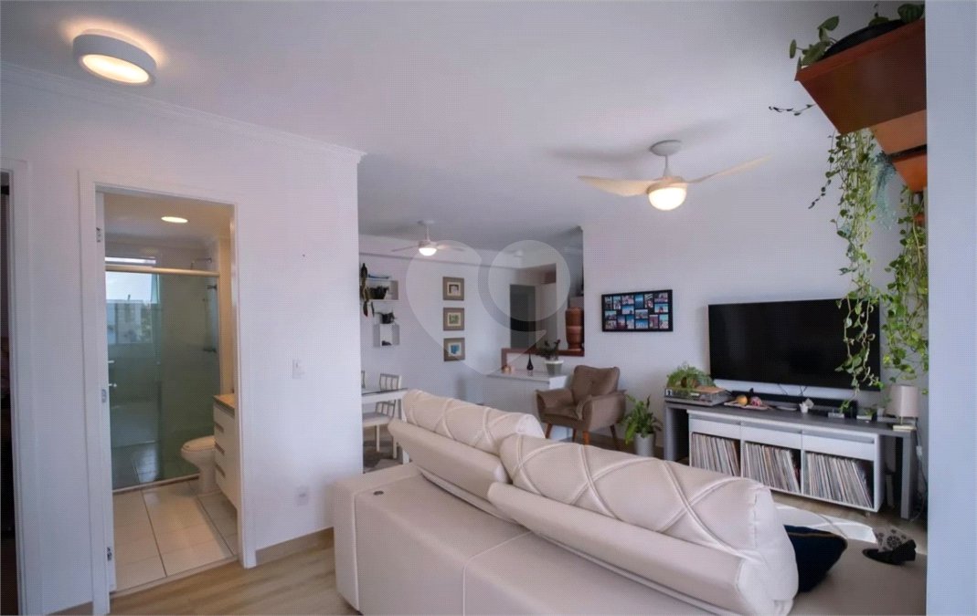 Apartamento à venda com 3 quartos, sendo 1 suíte, em Jardim das Vertentes, São Paulo, SP