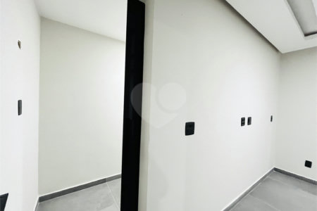Casa à venda com 3 quartos, sendo 1 suíte, no condomínio Vale dos Sonhos 2, Rio de Janeiro - RJ