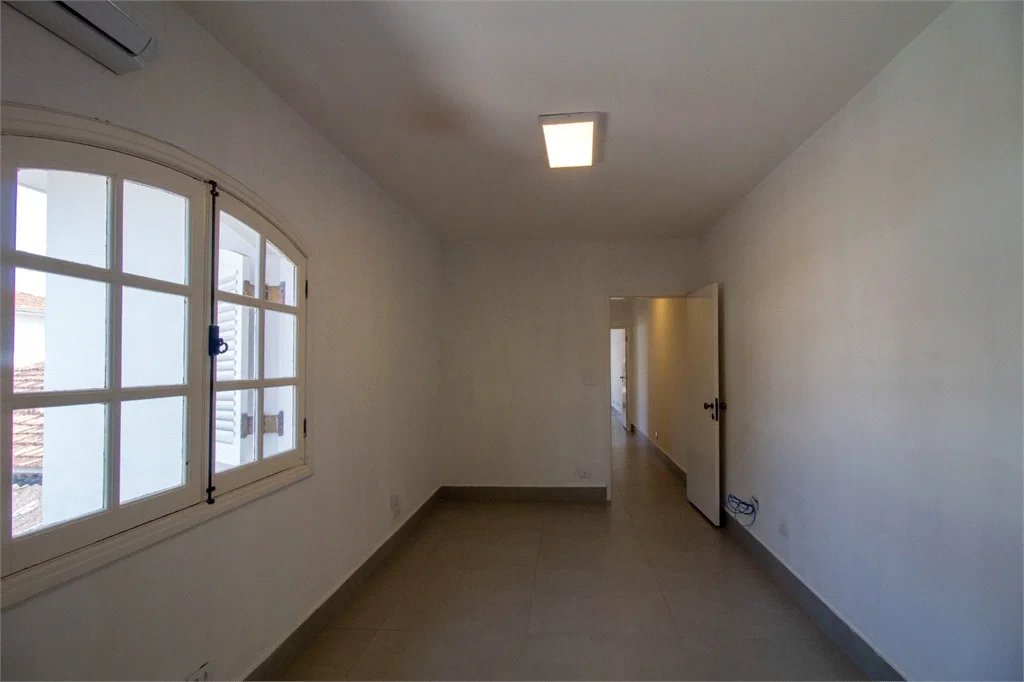 Casa à venda com 3 quartos, sendo 1 suíte, em Brooklin Paulista, São Paulo, SP