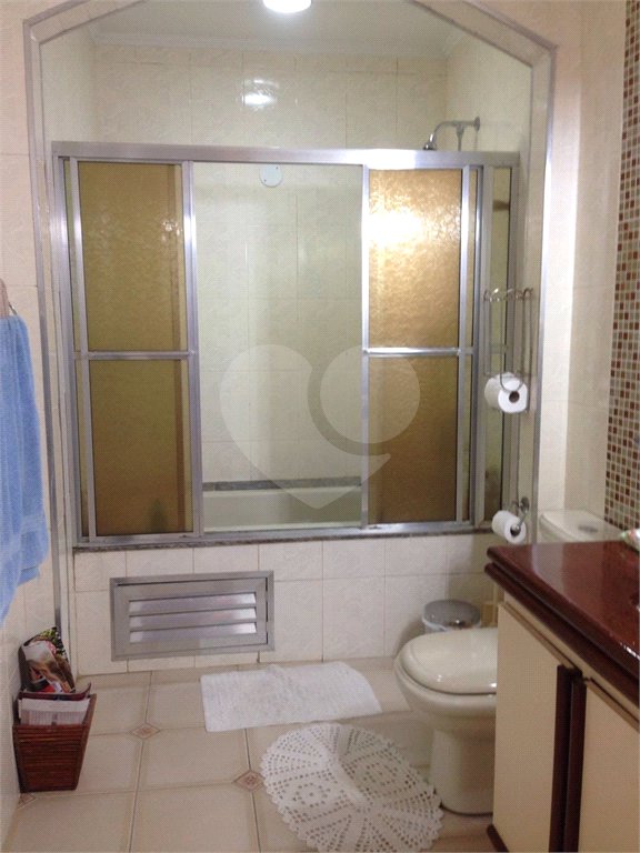 Sobrado à venda com 4 quartos, sendo 1 suíte,  em Horto Florestal, São Paulo, SP