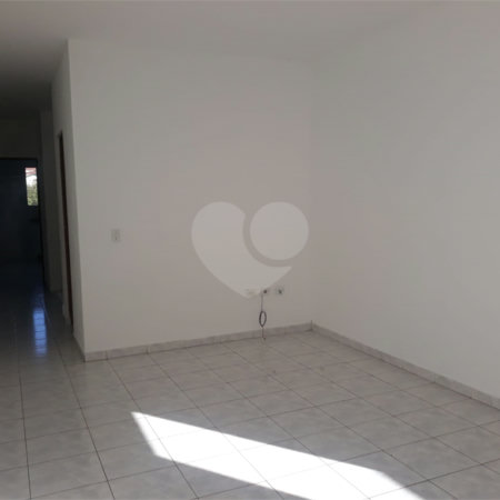 Sobrado para alugar com 3 quartos, sendo 1 suíte, em Esplanada Mendes Moraes, São Roque, SP