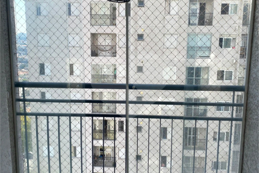 Apartamento à venda com 2 quartos, sendo 1 suíte, em Parque Maria Domitila, São Paulo, SP