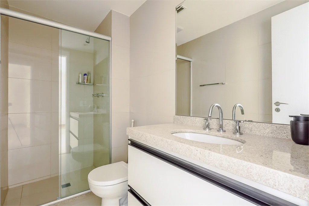 Apartamento à venda ou para alugar com 1 quarto em Vila Gertrudes, São Paulo, SP