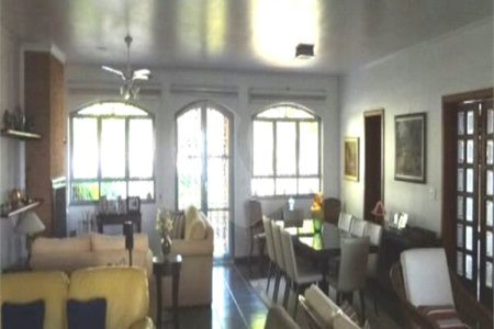 Casa à venda com 4 quartos, sendo 2 suítes,  no condomínio Acmti - Colinas do Mosteiro, Terras de Itaici e Recanto dos Pássaros, Indaiatuba - SP