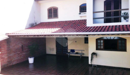 Sobrado à venda com 3 quartos, sendo 1 suíte,  em Vila Gustavo, São Paulo, SP