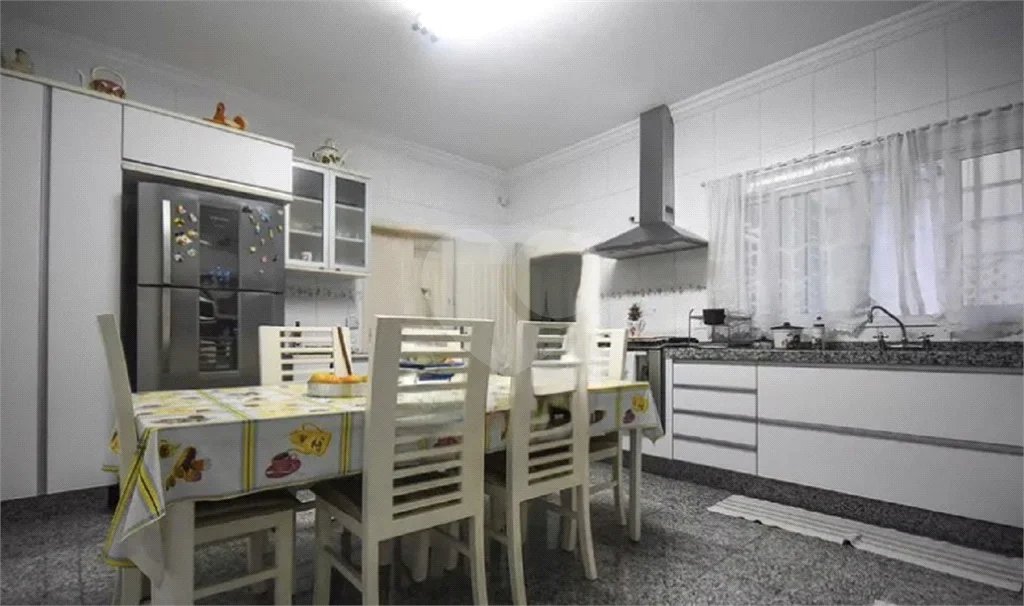 Casa à venda com 5 suítes em Jardim Londrina, São Paulo, SP