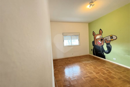 Casa à venda com 6 quartos no Centro, Mogi das Cruzes, SP