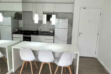 Apartamento à venda com 3 quartos, sendo 1 suíte, em Vila Andrade, São Paulo, SP