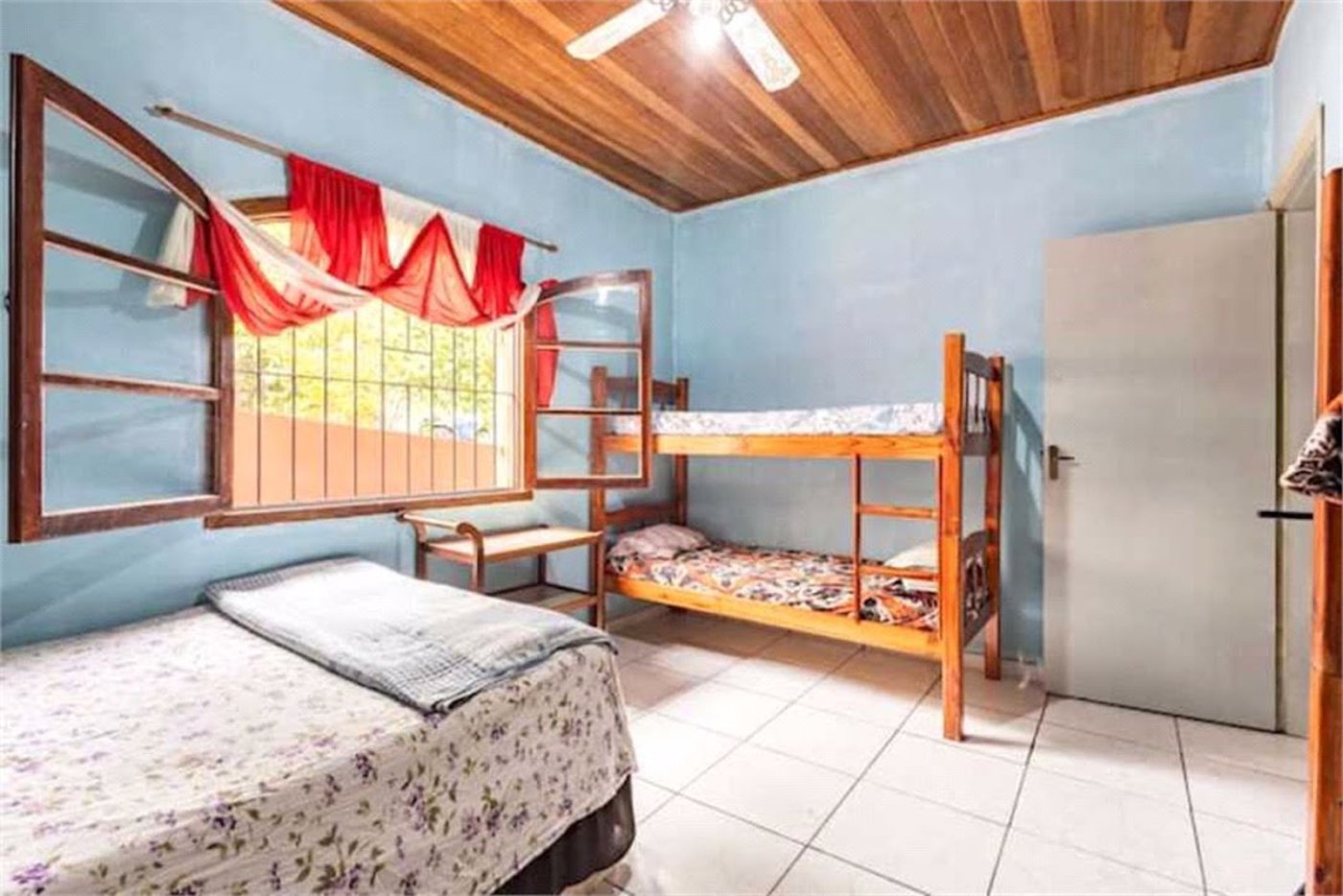 Casa com 3 dormitórios à venda, 276 m² por R$ 700.000,00 - Vitória Régia - Atibaia/SP