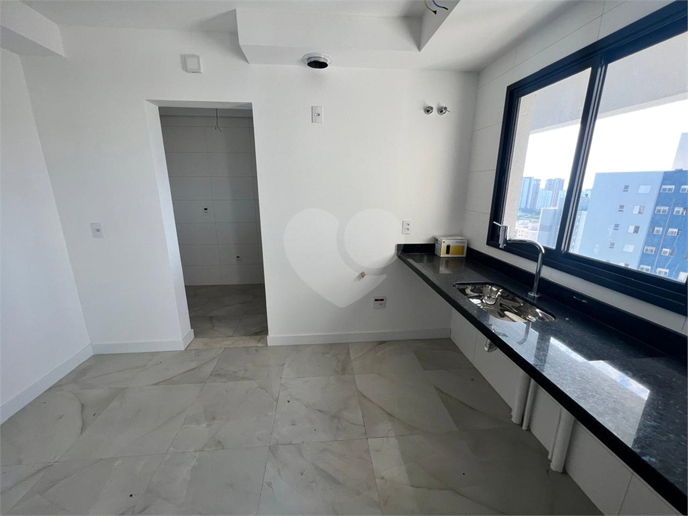 Apartamento à venda com 2 suítes em Parque Campolim, Sorocaba, SP