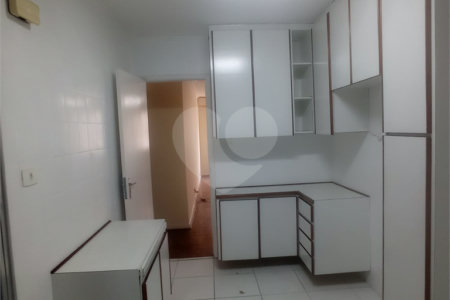 Apartamento à venda com 3 quartos, sendo 1 suíte, em Pinheiros, São Paulo, SP