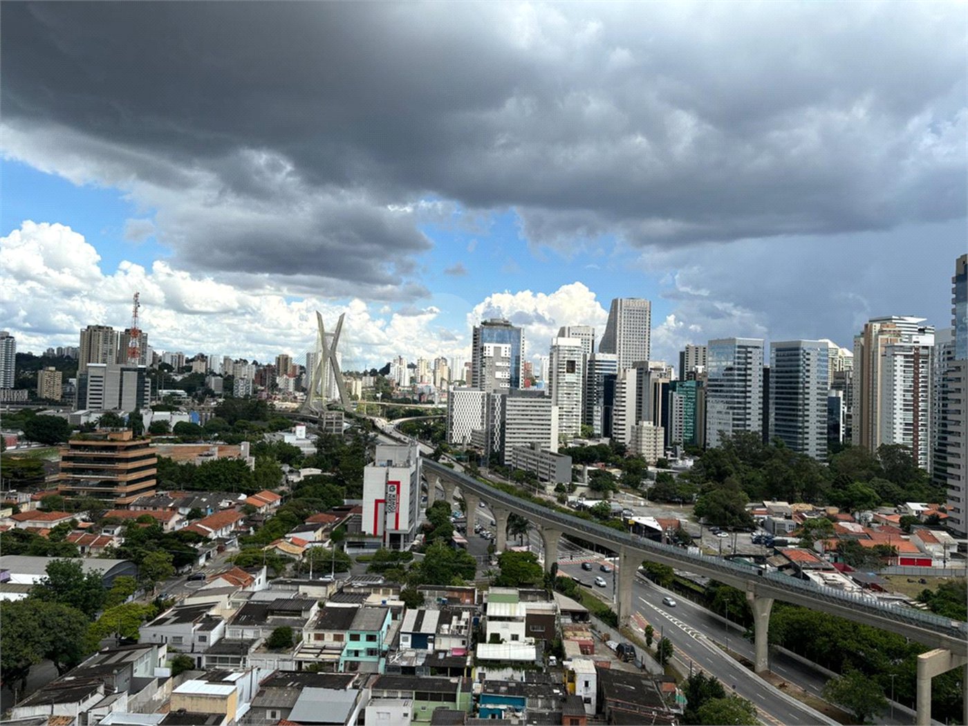 Apartamento à venda com 1 suíte em Vila Cordeiro, São Paulo, SP