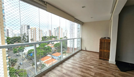 Apartamento à venda com 2 quartos, sendo 1 suíte,  em Campo Belo, São Paulo, SP