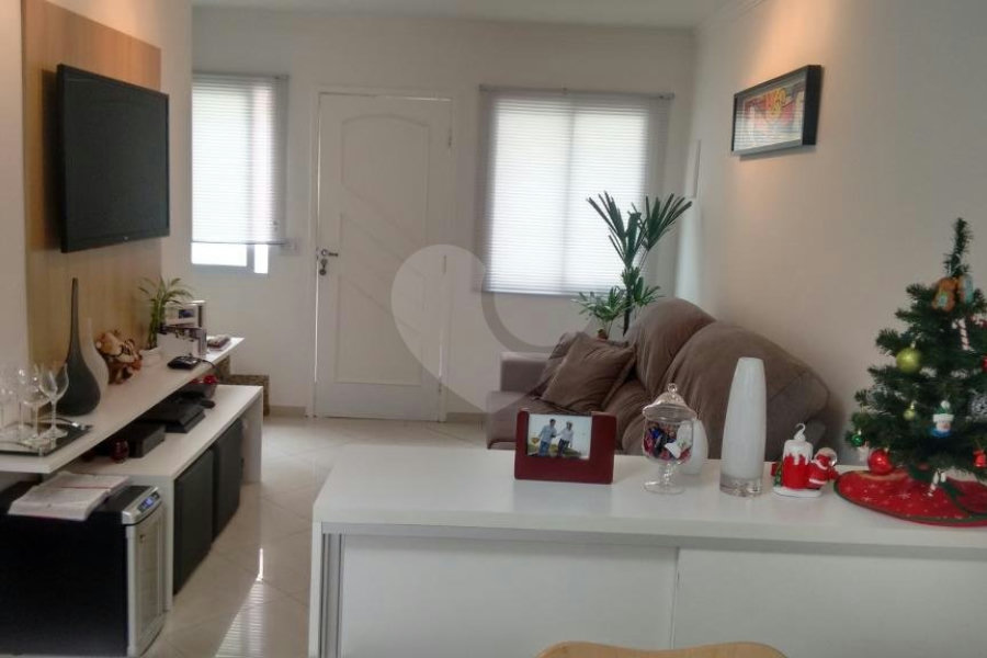 Casa à venda com 2 suítes no condomínio S//nome, São Paulo - SP