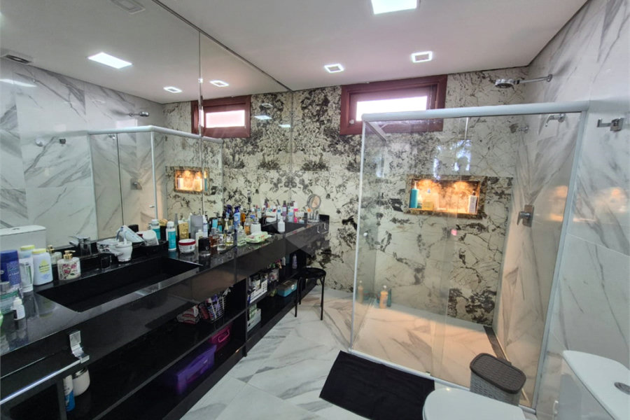 Casa Térrea à venda com 4 quartos, sendo 2 suítes, em Roseira, Mairiporã, SP