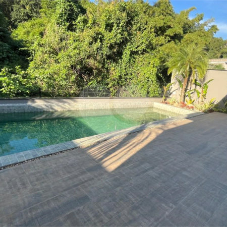 Casa à venda com 4 suítes no condomínio Residencial Granville, Atibaia - SP