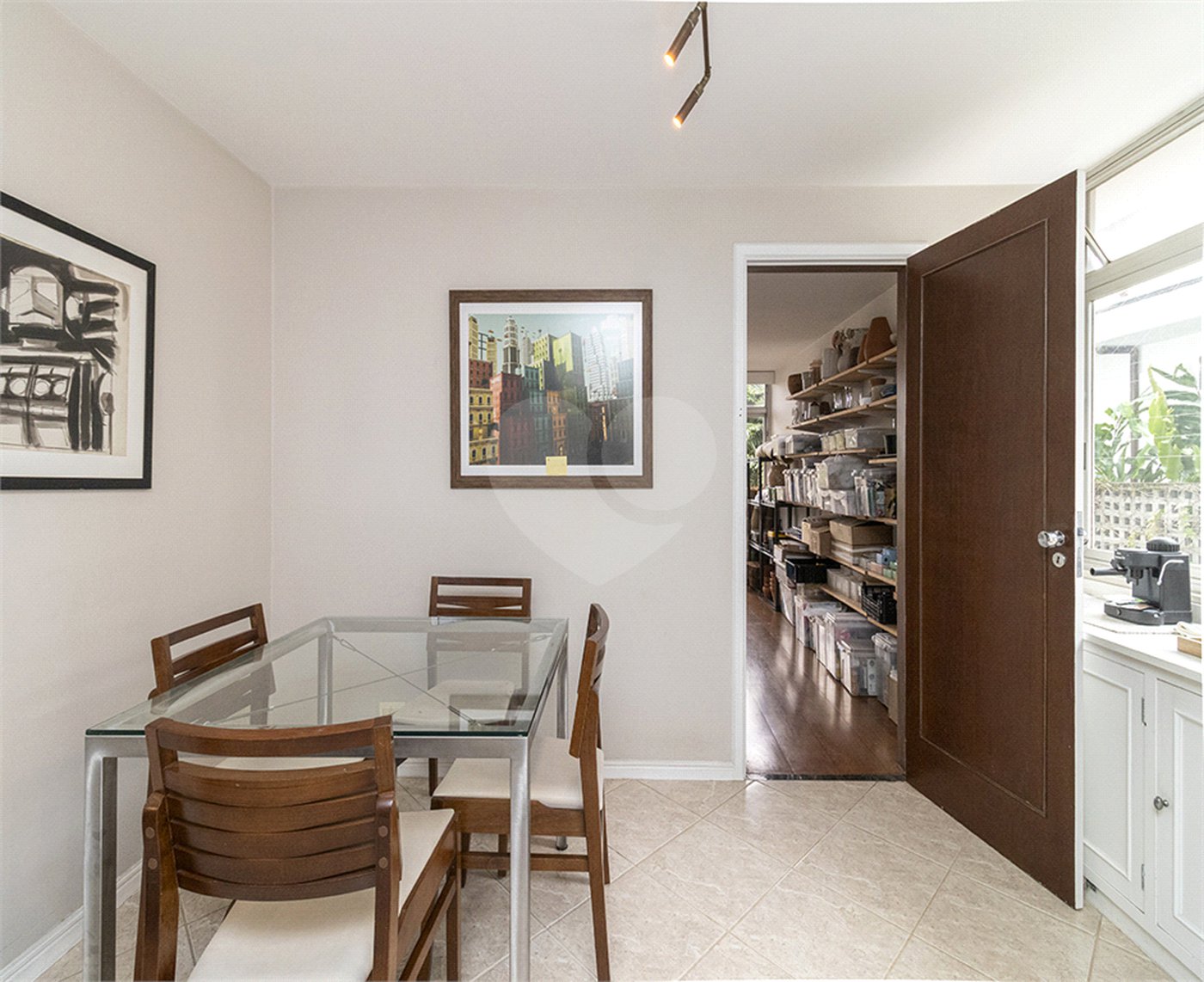 Casa à venda com 3 quartos, sendo 2 suítes, em Alto de Pinheiros, São Paulo, SP
