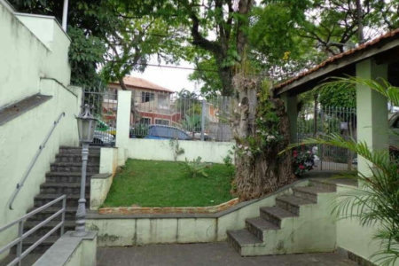 Casa à venda com 3 quartos, sendo 1 suíte,  em Jardim Londrina, São Paulo, SP
