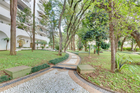 Apartamento à venda com 4 quartos, sendo 2 suítes, em Granja Julieta, São Paulo, SP