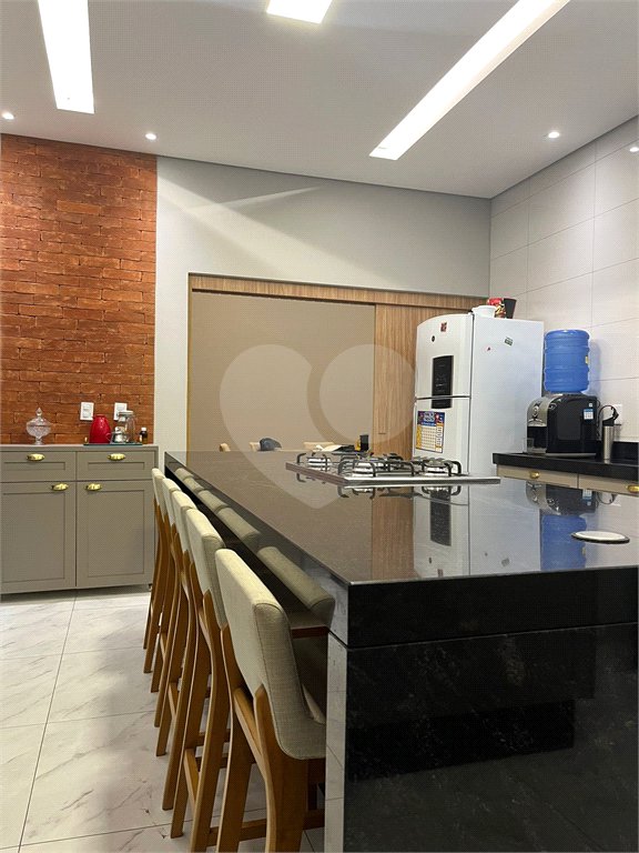 Casa à venda com 3 quartos, sendo 1 suíte, no condomínio Residencial Evidências, Indaiatuba - SP