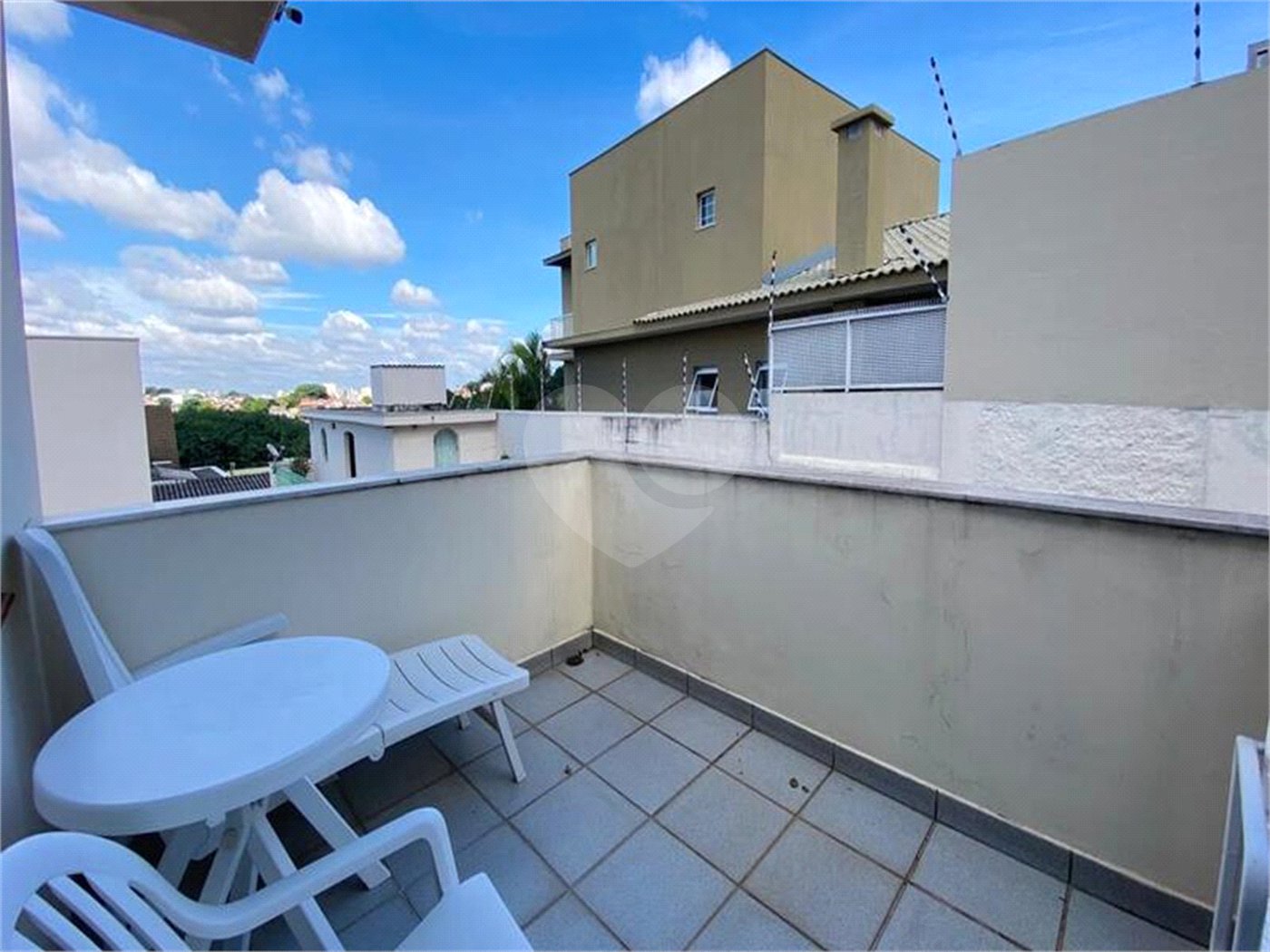 Sobrado à venda com 4 quartos, sendo 1 suíte,  em Jardim São Bento, São Paulo, SP