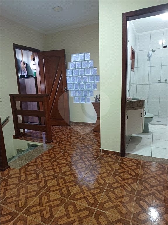 Sobrado à venda com 3 quartos, sendo 1 suíte, em Jardim Regina, Indaiatuba, SP