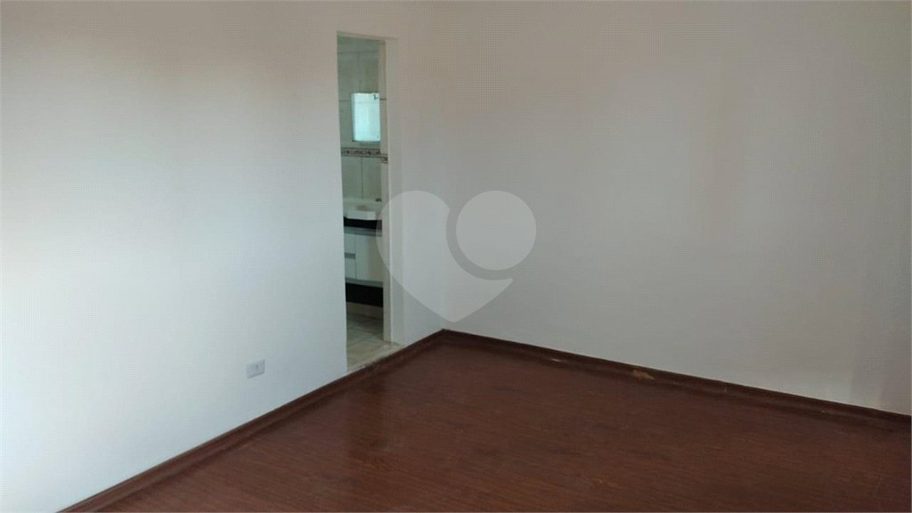 Sobrado à venda com 3 quartos, sendo 1 suíte, em Chora Menino, São Paulo, SP