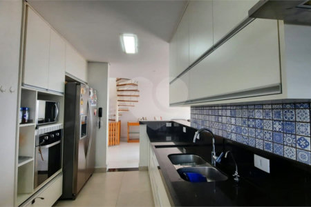 Apartamento à venda com 3 quartos, sendo 1 suíte, em Jardim Marajoara, São Paulo, SP