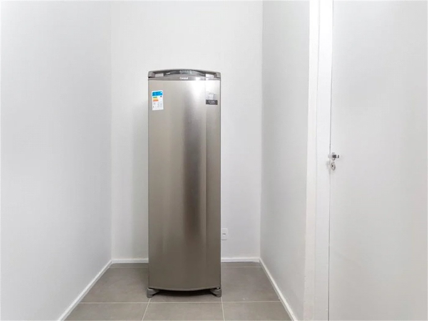 Apartamento à venda com 4 quartos, sendo 1 suíte, em Pinheiros, São Paulo, SP