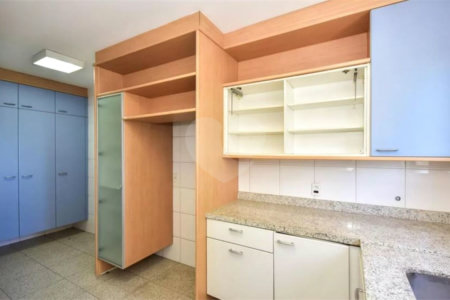 Apartamento à venda com 4 suítes em Paraíso do Morumbi, São Paulo, SP