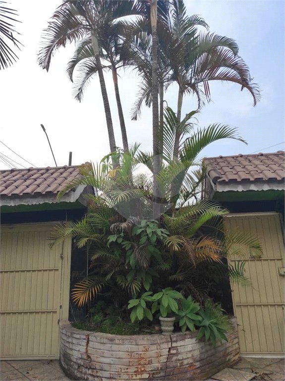 Casa à venda com 3 suítes em Matriz, Mauá, SP