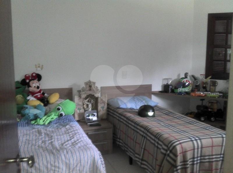Sobrado à venda com 3 quartos, sendo 1 suíte, em Fazenda Morumbi, São Paulo, SP