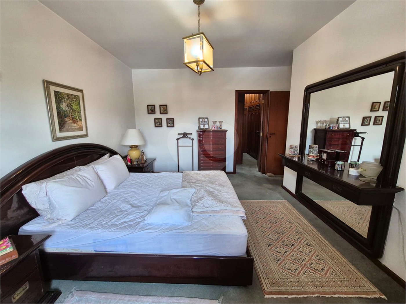 Casa de Vila à venda ou para alugar com 4 quartos, sendo 2 suítes,  em Jardim Leonor, São Paulo, SP