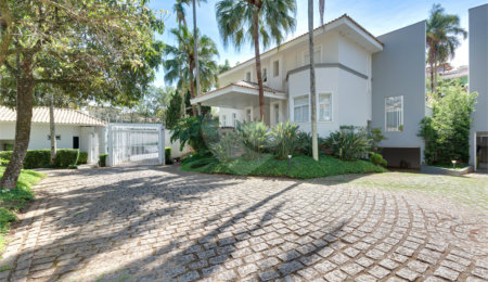 Casa à venda ou para alugar com 4 suítes no condomínio Villa Di San Marino, São Paulo - SP