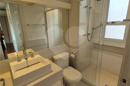 Apartamento à venda com 3 suítes em Campo Belo, São Paulo, SP