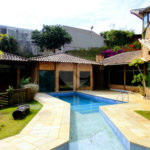 Casa à venda com 4 suítes no condomínio Estância Marambaia, Vinhedo - SP