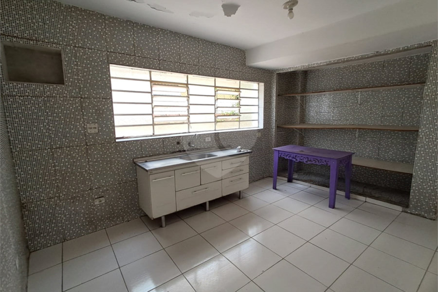 Sobrado à venda com 4 quartos em Parada Inglesa, São Paulo, SP