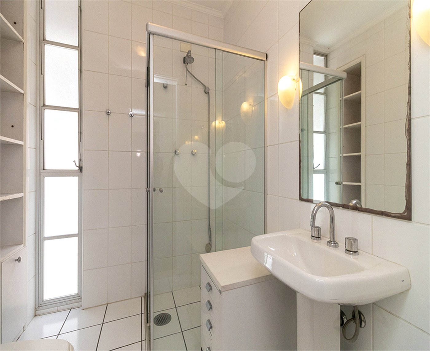 Casa à venda com 3 quartos, sendo 2 suítes, em Alto de Pinheiros, São Paulo, SP